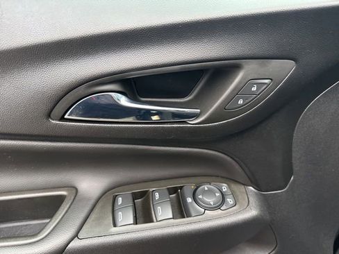 Used 2023 Chevrolet Equinox LT AWD/4WD image 11