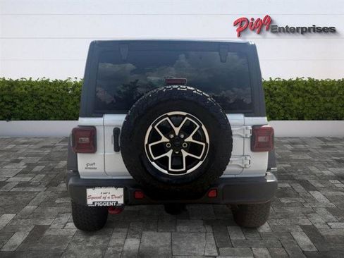 Used 2026 Jeep Wrangler Unlimited Rubicon AWD/4WD image 10