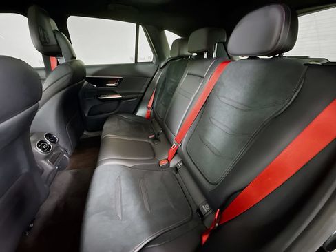 Used 2024 Mercedes-Benz GLC 43 AMG 4MATIC image 24