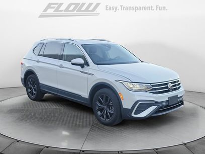 Certified 2023 Volkswagen Tiguan SE w/ Panoramic Sunroof Package