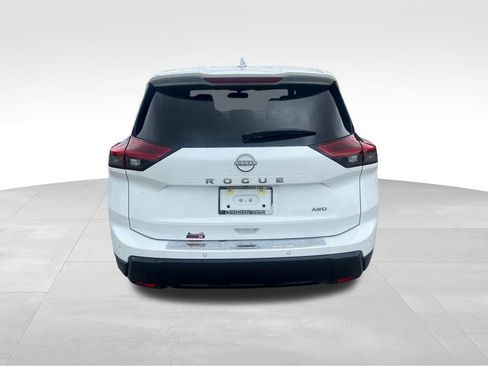 New 2026 Nissan Rogue SV image 5