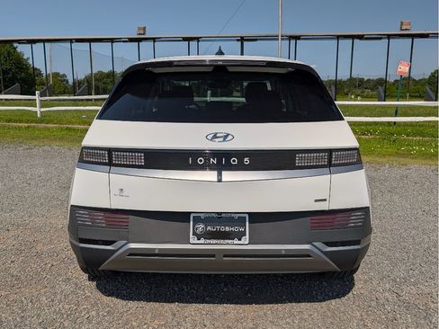Used 2024 Hyundai Ioniq 5 SEL AWD/4WD image 6