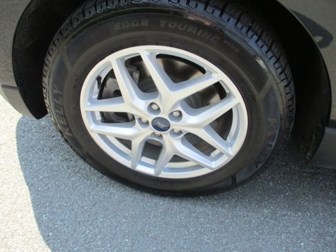 Used 2022 Ford Edge SEL w/ Convenience Package AWD/4WD image 9