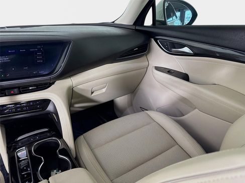 Certified 2022 Buick Envision Essence w/ Technology Package I FWD image 26