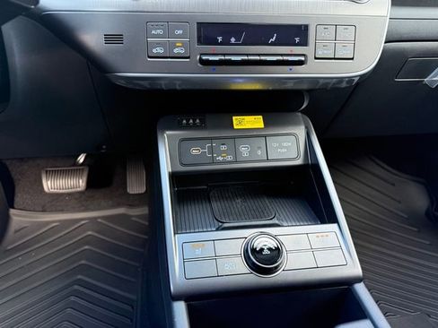 New 2026 Hyundai Kona SEL Premium image 19