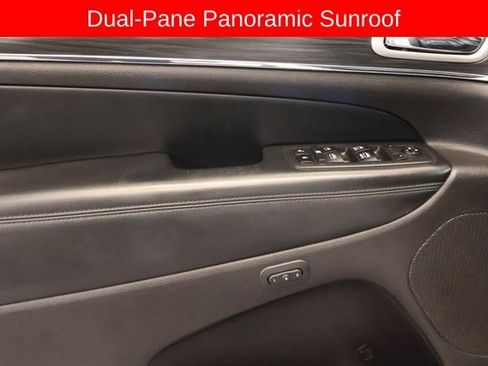 Used 2020 Jeep Grand Cherokee Limited w/ Luxury Group II image 12