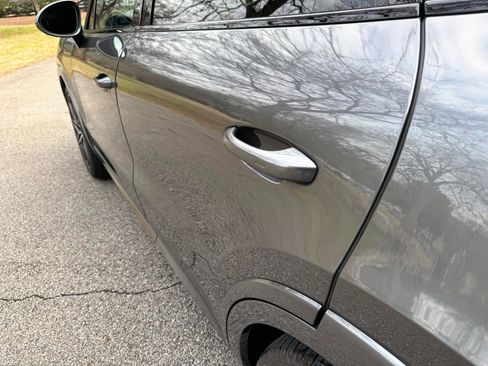 Used 2025 Porsche Cayenne GTS image 27