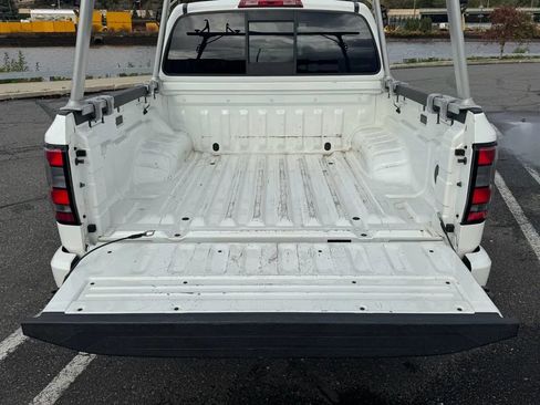 Used 2022 Nissan Frontier SV image 27