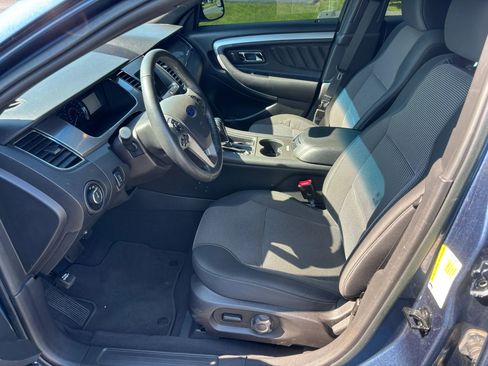 Used 2018 Ford Taurus SEL w/ Equipment Group 201A FWD image 11