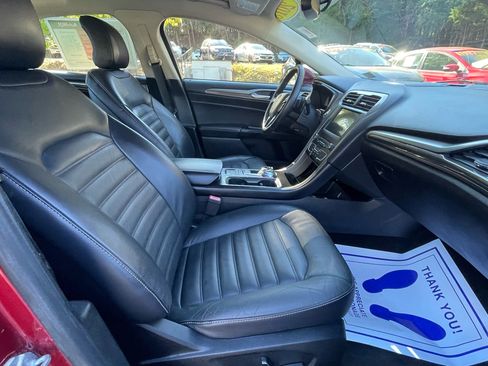 Used 2018 Ford Fusion SE w/ Fusion SE Technology Package image 30