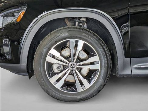 Certified 2025 Mercedes-Benz GLB 250 image 24