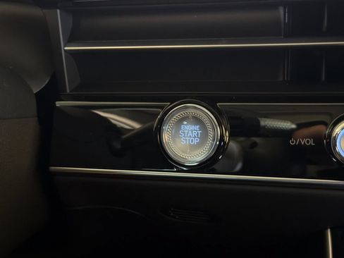 New 2026 Genesis GV70 2.5T Select AWD/4WD image 23
