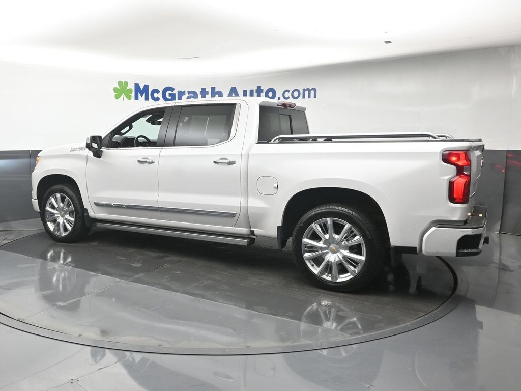 Used 2024 Chevrolet Silverado 1500 High Country w/ High Country Premium Package AWD/4WD image 25