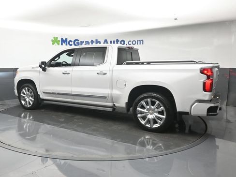 Used 2024 Chevrolet Silverado 1500 High Country w/ High Country Premium Package AWD/4WD image 25