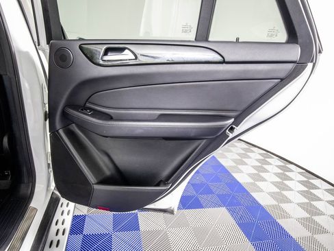 Used 2017 Mercedes-Benz GLE 350 image 16