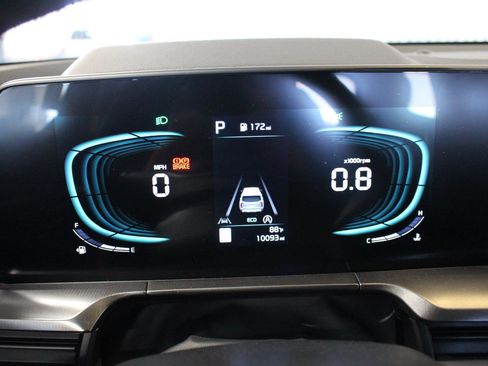 Used 2025 Kia Telluride S image 18