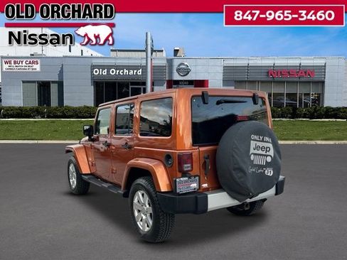 Used 2011 Jeep Wrangler Unlimited Sahara w/ Connectivity Group AWD/4WD image 6