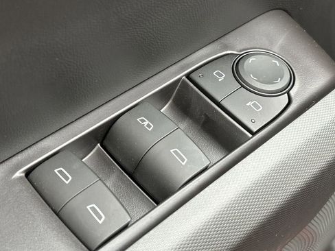 New 2026 GMC Canyon Elevation w/ Convenience Package image 23