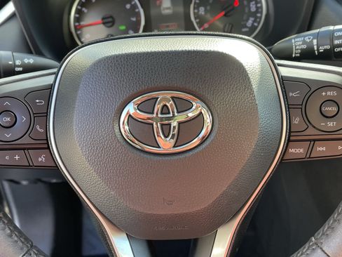 Certified 2021 Toyota RAV4 XLE w/ Convenience Package AWD/4WD image 20