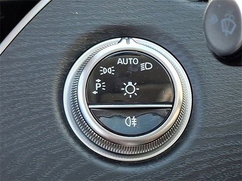Used 2025 Mercedes-Benz E 450 4MATIC Sedan image 26