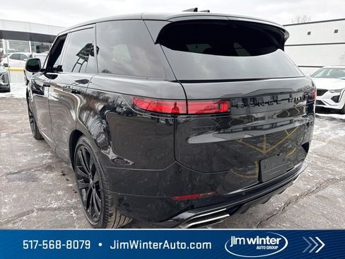 Used 2024 Land Rover Range Rover Sport Dynamic SE image 12