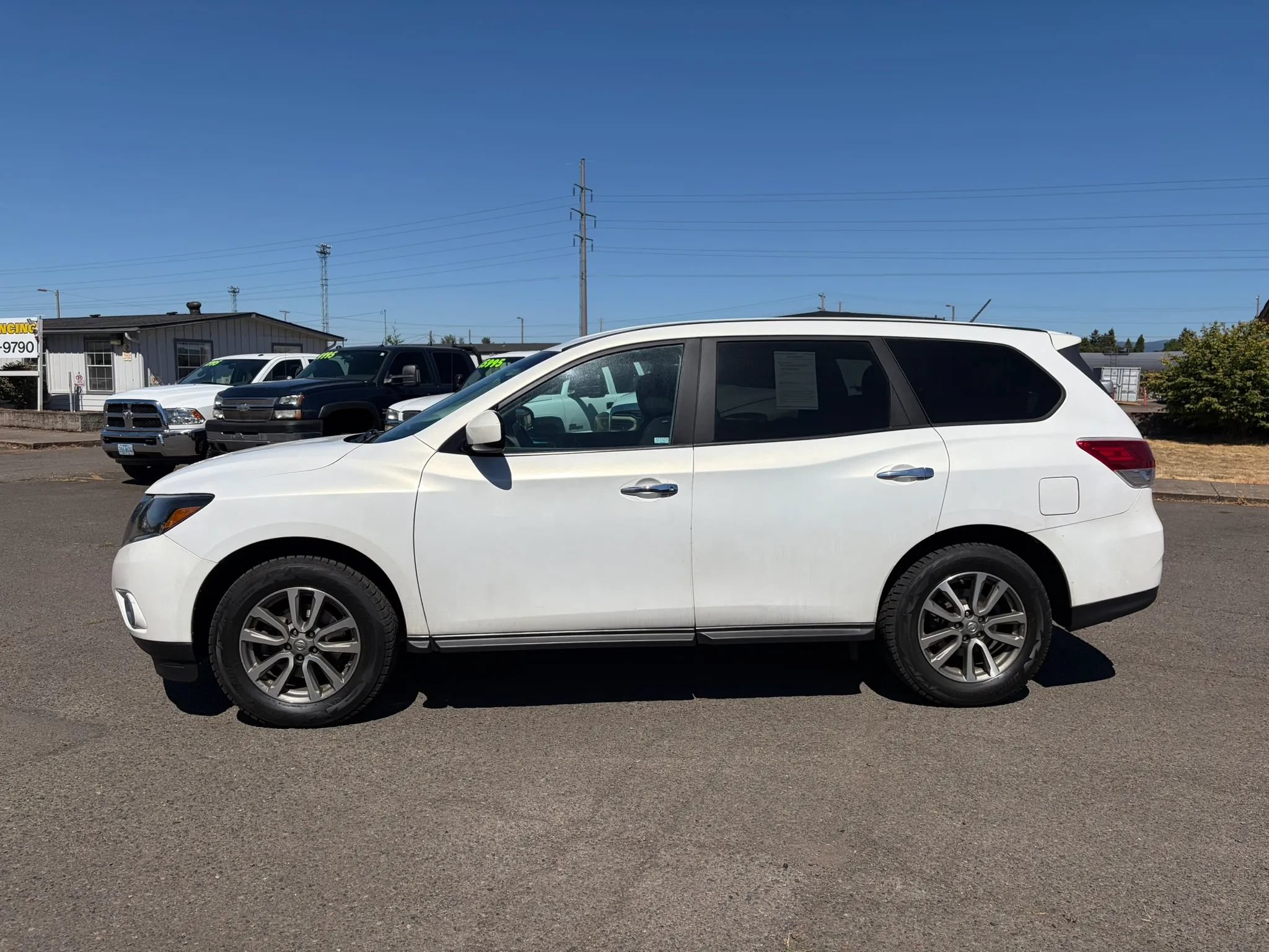 Used 2014 Nissan Pathfinder SL AWD/4WD image 6