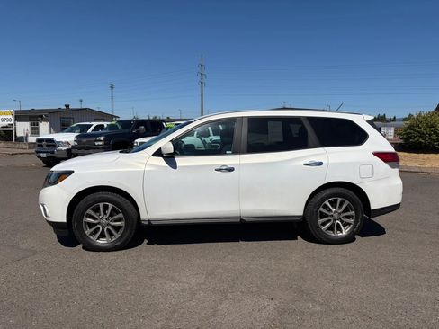 Used 2014 Nissan Pathfinder SL AWD/4WD image 6