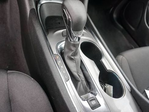 Used 2023 Chevrolet Malibu LT FWD image 12