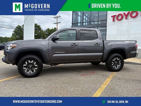 Used 2021 Toyota Tacoma TRD Off-Road AWD/4WD image 3