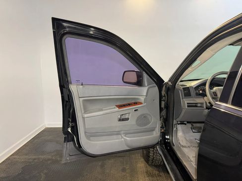 Used 2007 Jeep Grand Cherokee Limited AWD/4WD image 7