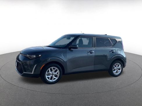 Used 2025 Kia Soul LX w/ LX Technology Package image 7