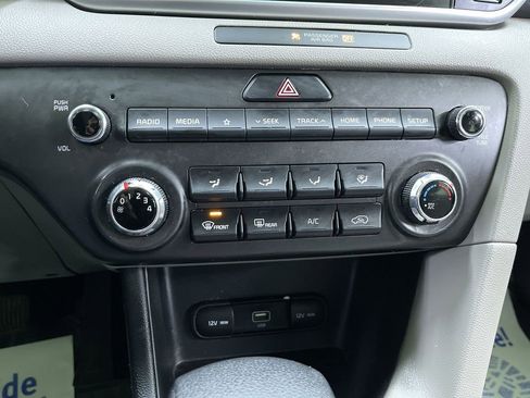 Used 2022 Kia Sportage LX image 24