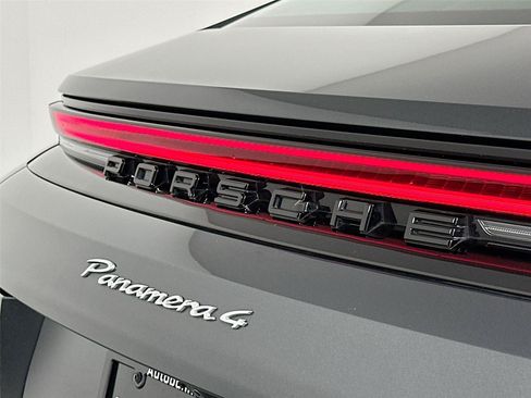 Certified 2025 Porsche Panamera 4 AWD/4WD image 17