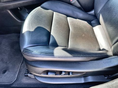 Used 2023 Cadillac XT5 Premium Luxury image 25