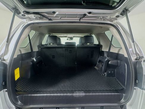 Used 2021 Toyota 4Runner SR5 Premium image 32