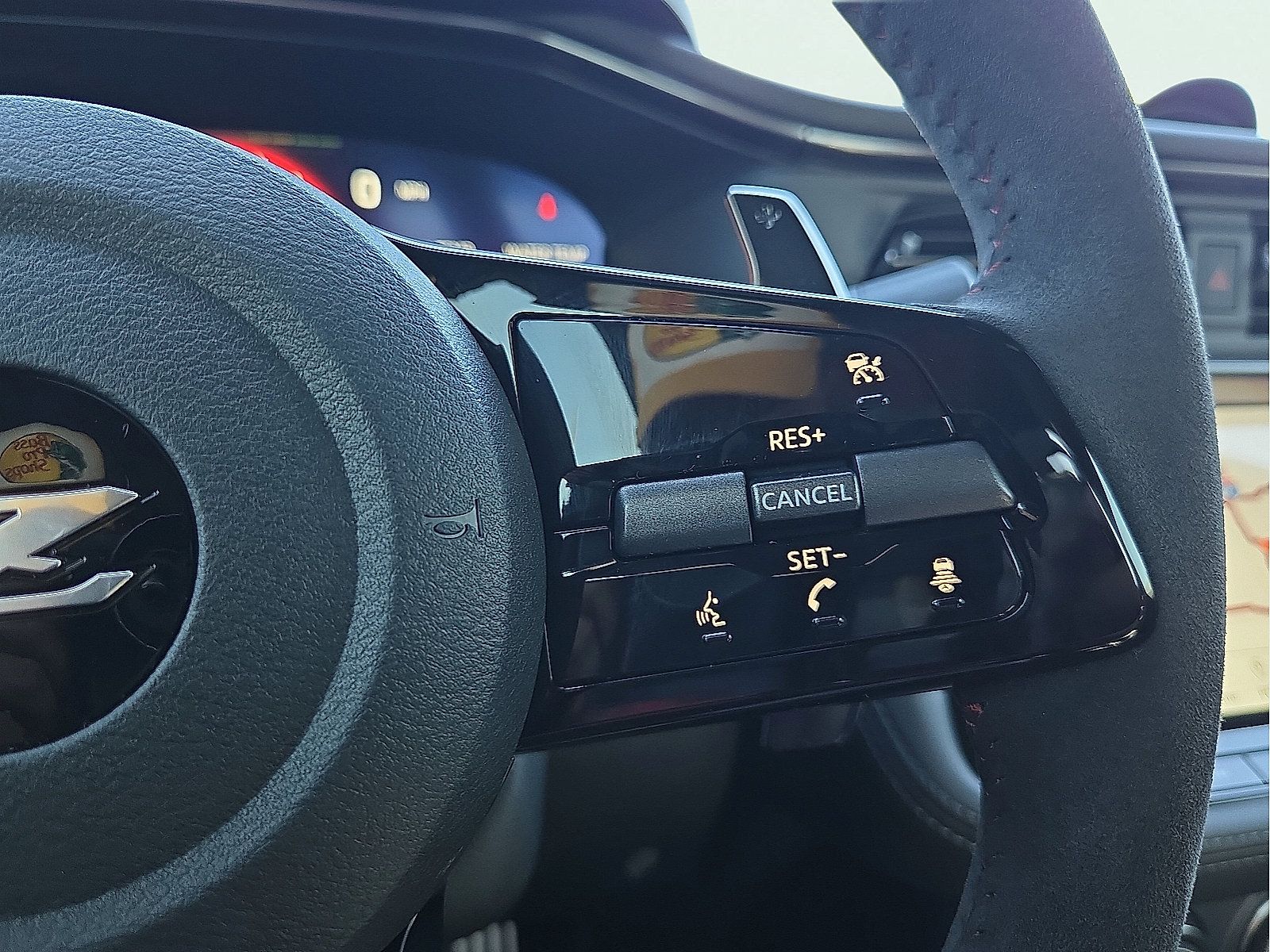 Used 2024 Nissan Z NISMO w/ Floor Mat Package RWD image 17