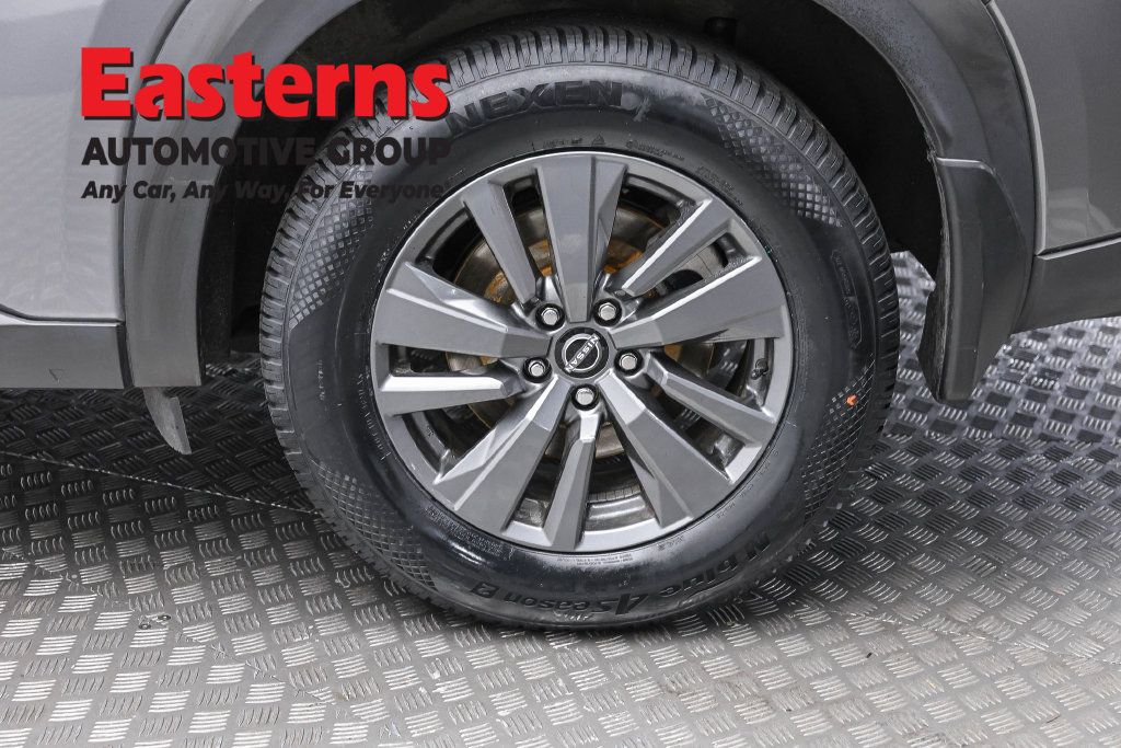 Used 2023 Nissan Pathfinder SV w/ SV Premium Package AWD/4WD image 10
