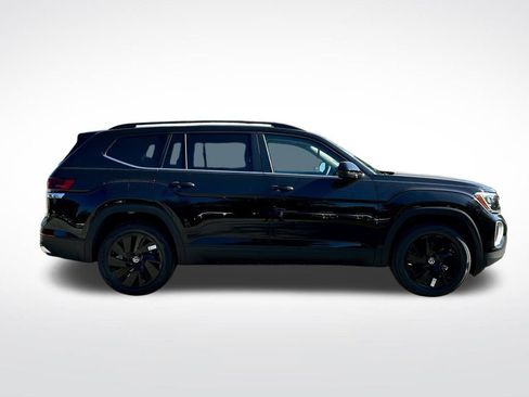 New 2026 Volkswagen Atlas SE FWD image 4