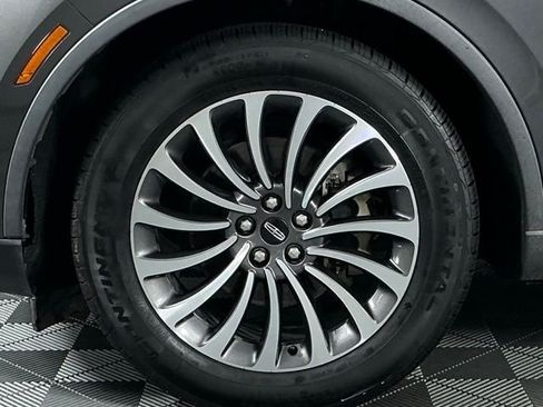 Used 2020 Lincoln Aviator Reserve w/ Elements Package Plus RWD image 11