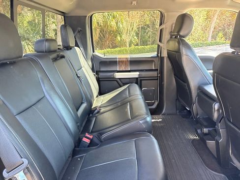 Used 2019 Ford F150 Lariat w/ Trailer Tow Package image 22