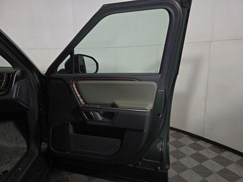 Used 2024 Rivian R1T Adventure image 18