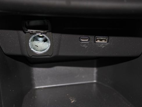 Used 2024 Chevrolet Trax RS w/ Driver Confidence Package image 29