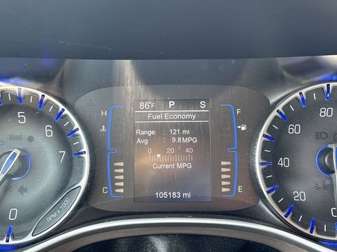 Used 2017 Chrysler Pacifica Touring image 14