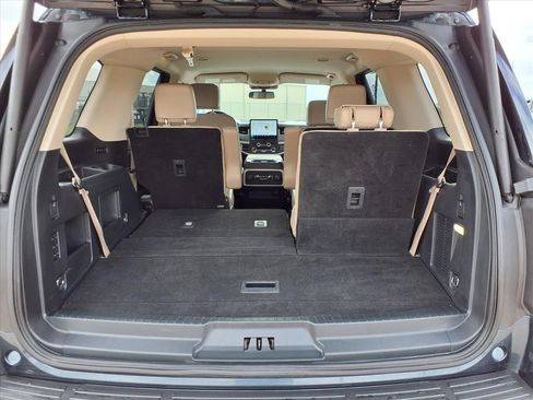 Certified 2022 Ford Expedition XLT image 31