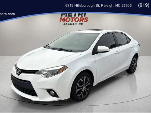 Used 2014 Toyota Corolla LE image 1