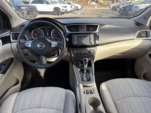 Used 2016 Nissan Sentra SV w/ Driver's Assist Package image 13