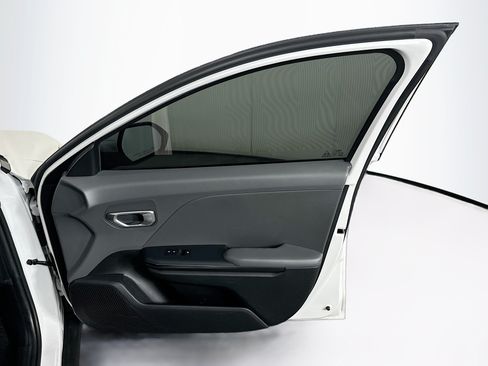 Used 2025 Kia K4 FWD image 29