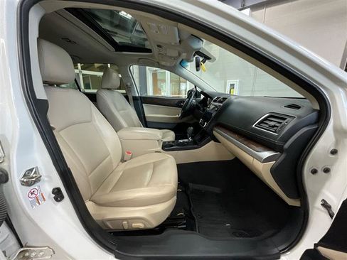 Used 2018 Subaru Outback 2.5i Limited AWD/4WD image 33