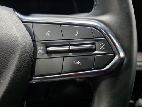 Used 2025 Chevrolet Tahoe LS AWD/4WD image 24