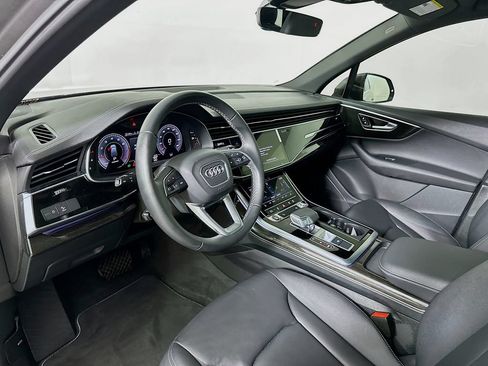 Used 2025 Audi Q7 2.0T Premium w/ Convenience Package AWD/4WD image 10